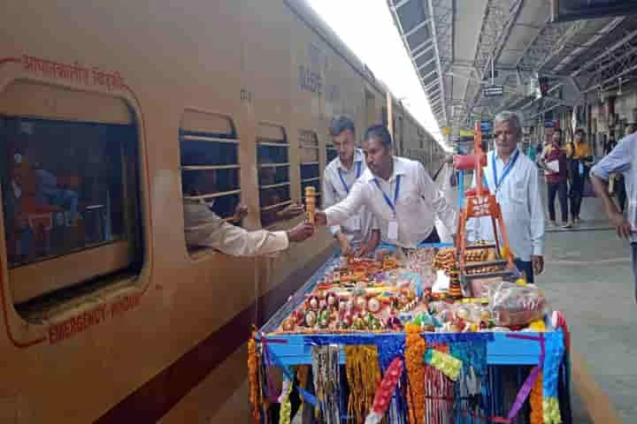 Bengaluru station to sell GI tagged Channapatna toys and dolls