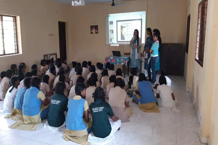 Chennai Corporation launches ‘Kanniyam’ – free sanitary pads scheme in  schools