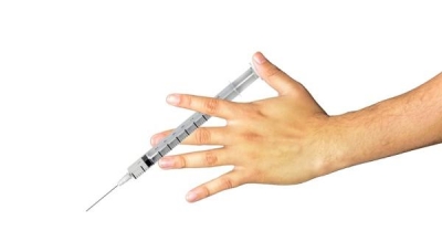 Bank and insurance company employees to be vaccinated on priority basis