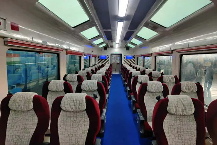 92 years old Deccan Queen Express, India’s first deluxe train to have  German-designed LHB coaches