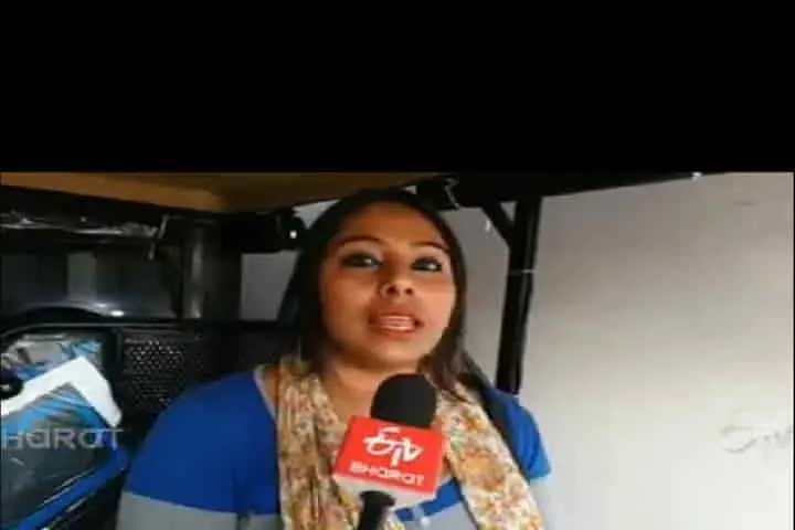 Assam’s female E-Rickshaw driver delivers Covid-19 vaccines to local NGOs