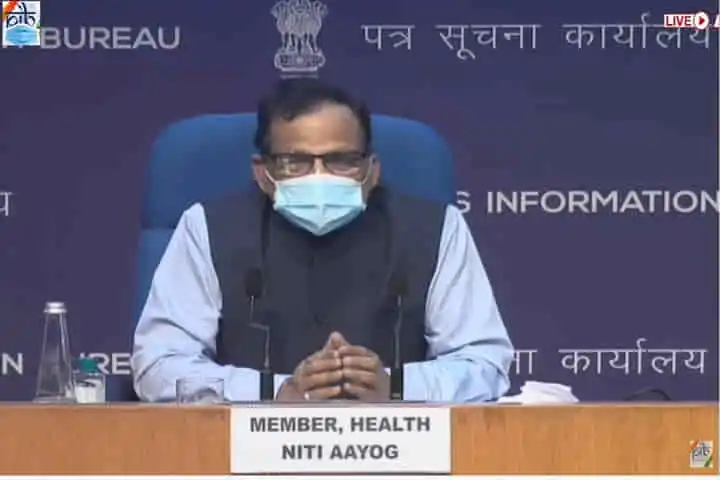 Be prepared to wear masks into 2022, says top govt adviser on COVID-19