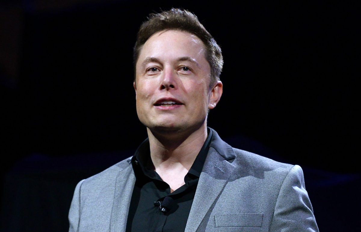 Musk fires salvo against new WhatsApp policy