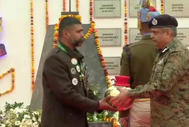 Bengaluru’s super-patriot Jadhav builds memorial for Pulwama martyrs by collecting soil from their homes