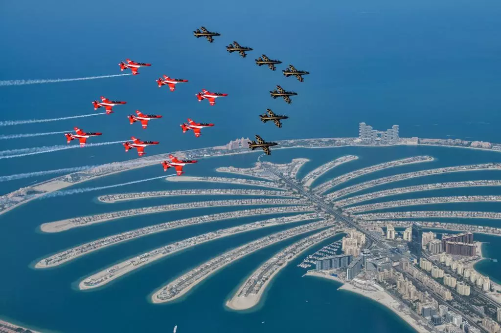 Indian Air Force aerobatics team boosts spirit at Dubai airshow