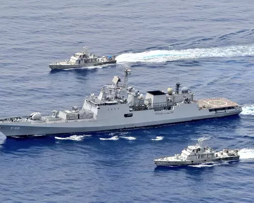 Indian Navy holds exercises  in the Red Sea, not far from the Suez Canal