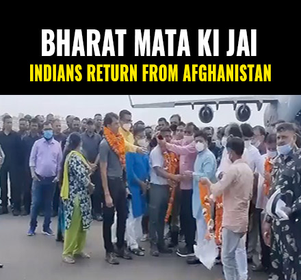 Indians Returning From Taliban Afghanistan Shout ‘Bharat Mata Ki Jai’ On Reaching India Safely