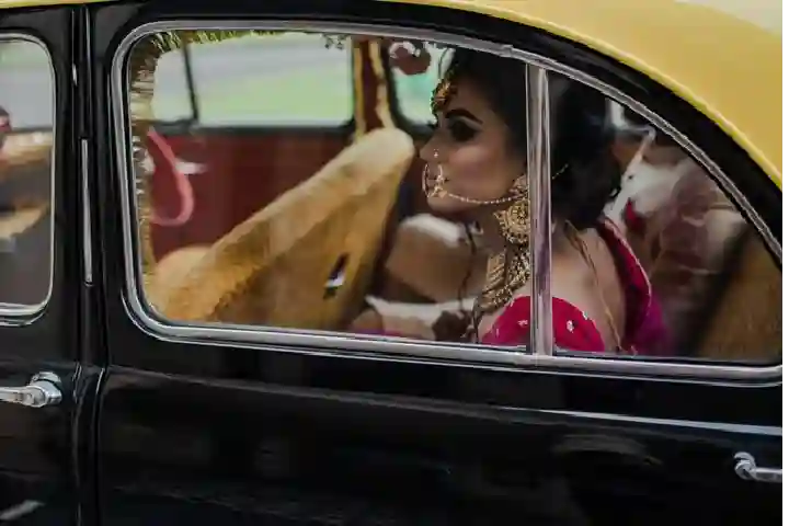 Sydney unveils Bollywood style taxi to woo Indian tourists