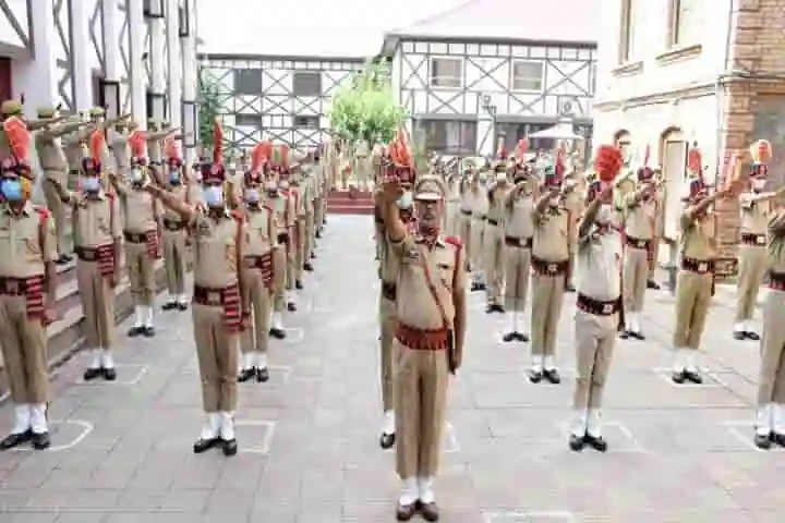 Government re-opens doors for Kashmiri police officers to join IPS, 28 already benefit