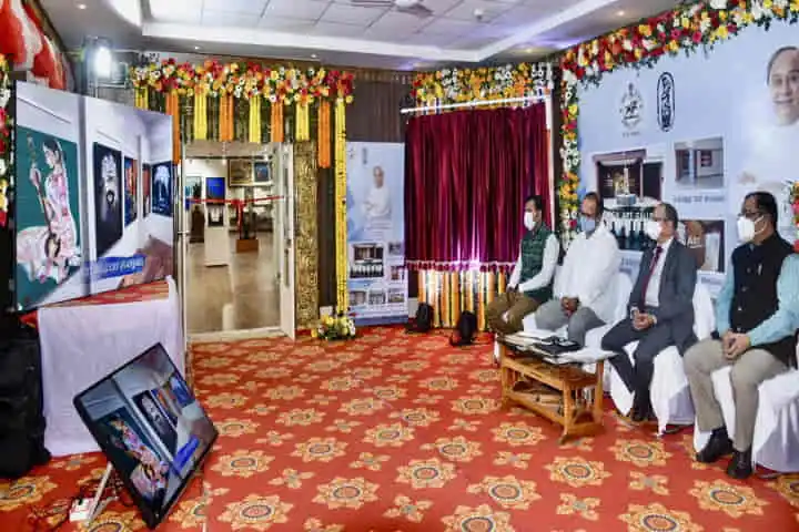 Naveen Patnaik inaugurates Kalinga Art Gallery, plans world class museum in Odisha