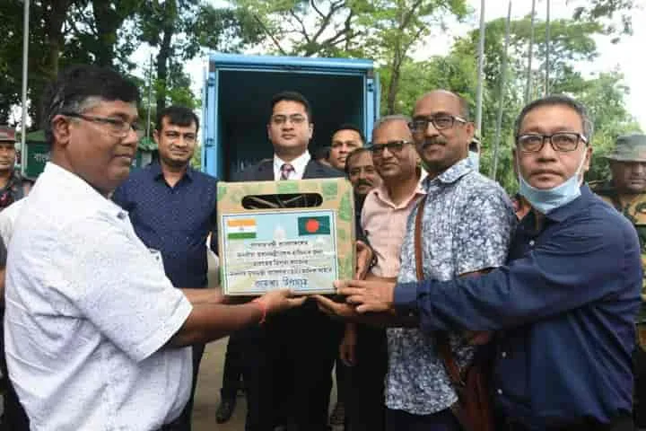Tripura’s gift to Bangladesh PM Sheikh Hasina – 750 kilos of choicest queen pineapples