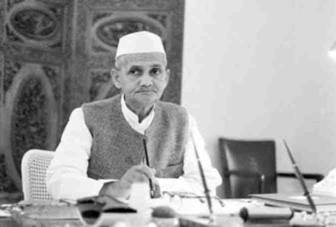 Govt. to receive 56 kg gold given to weigh Lal Bahadur Shastri in 1965