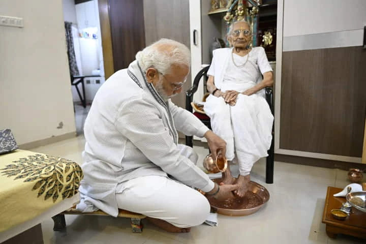 PM Modi visits his mother on her 100th birthday