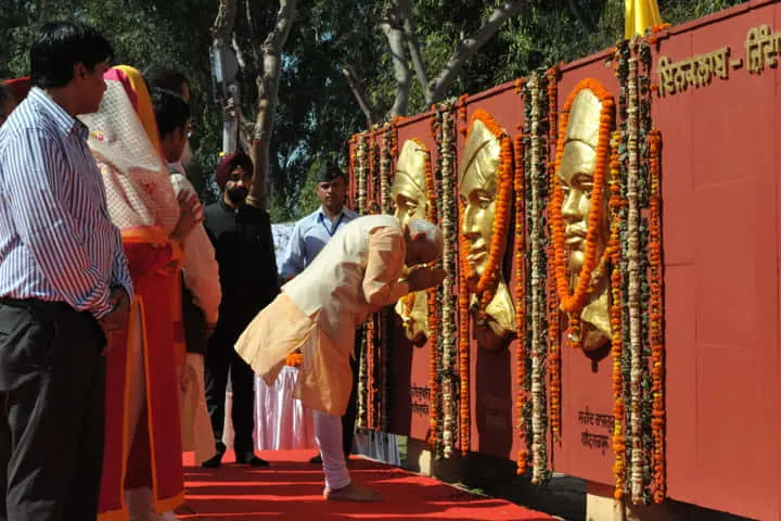PM Modi pays tributes to Bhagat Singh, Sukhdev, Rajguru on Shaheed Diwas