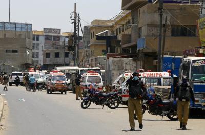 Pakistan could impose lockdown in major cities as Corona cases rise