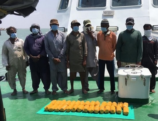 Indian Coast Guard apprehends Pakistani boat with 30 kg of Heroin