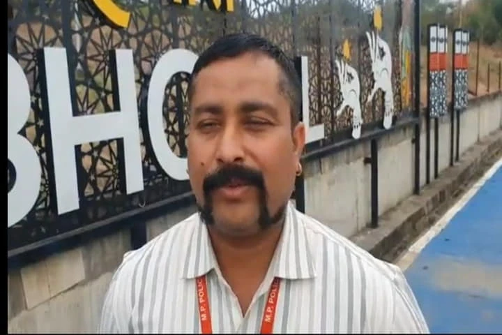 MP cop suspended for moustache, refuses to yield and calls it a matter of ‘self-respect’