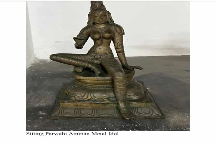 Antique idols of Goddess Parvathi & Lord Shiva recovered in raid on art gallery near Chennai