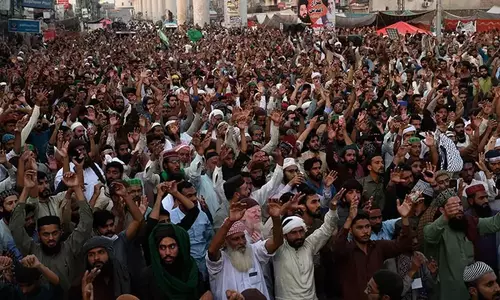Imran Khan in a fix as radical Islamic TLP group’s Long March closes in on Islamabad