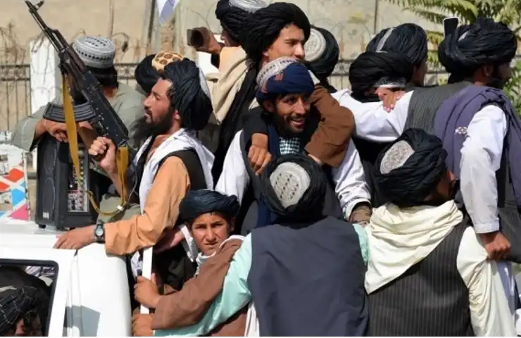 Is the Taliban thinking of creating a regular army for Afghanistan?
