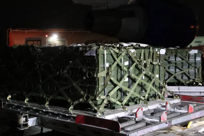 US military aid lands in Ukraine amid border tension with Russia
