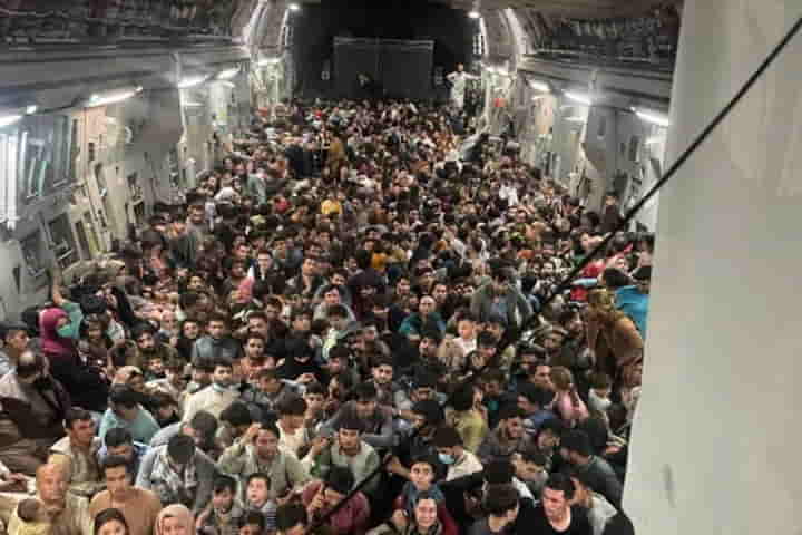 US Air Force C-17 plane crammed with record 640 Afghans flies out of Kabul to Qatar
