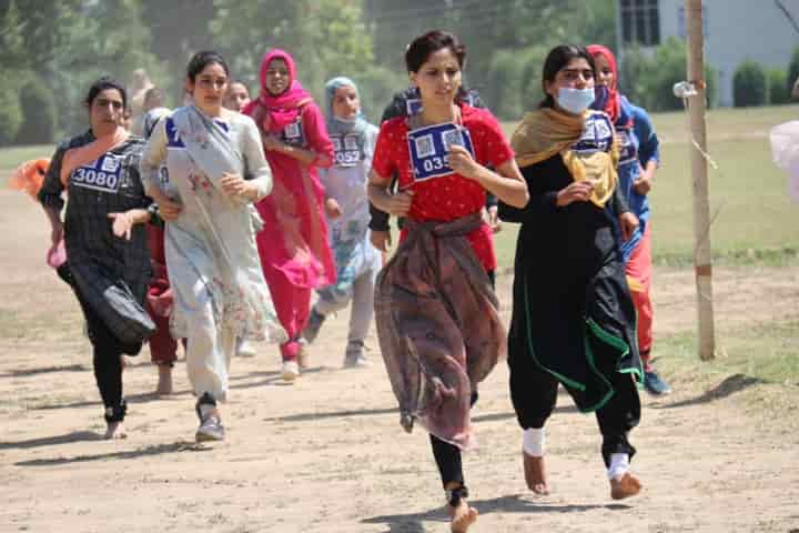 Enthusiastic participation of women in J&K for joining police