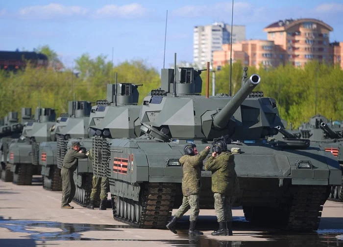After S-400 missiles and AK-203 rifles, Russia offers India its cutting-edge Armata tank technology