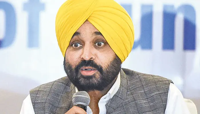 AAP Govt. in Punjab splurges Rs 2 crore a day on ads, top IAS officer opts for transfer to skip trouble