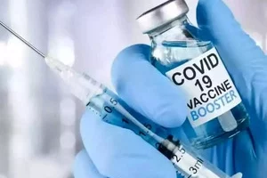 Govt makes Covid vaccine booster shot free for all those above 18