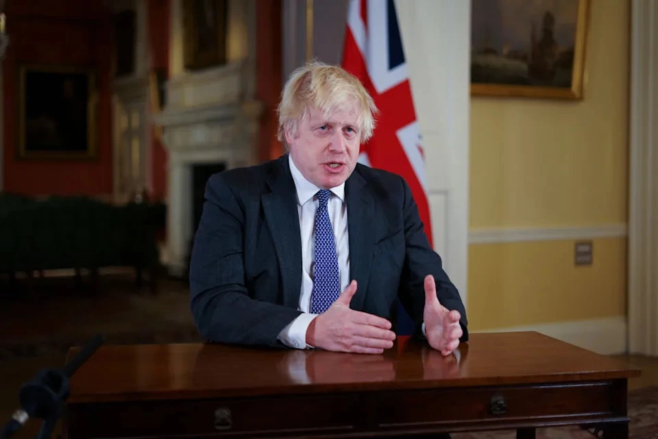 Omicron patient dies in Britain, PM Boris Johnson warns of killer wave