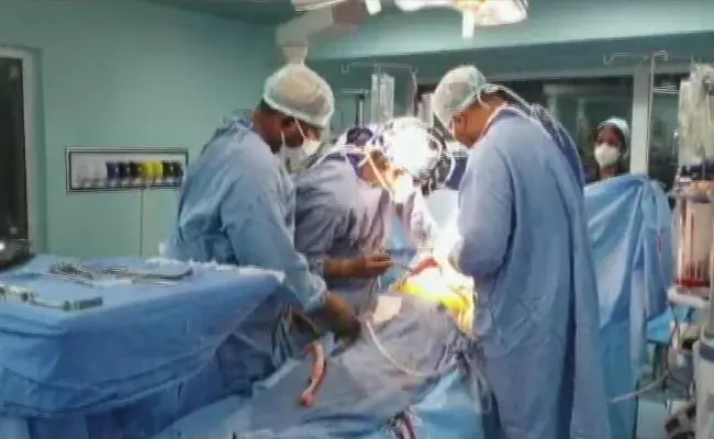 Hyderabad hospital carries out India’s first ‘breathing lung’ transplant