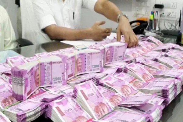 Over Rs 400 crore in black cash unearthed in tax raid on leading dairy group in Pune