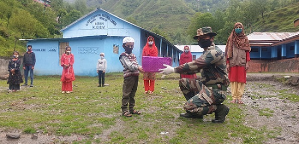 On Eid, Indian forces spread joy and goodwill from Kashmir to Bangladesh border
