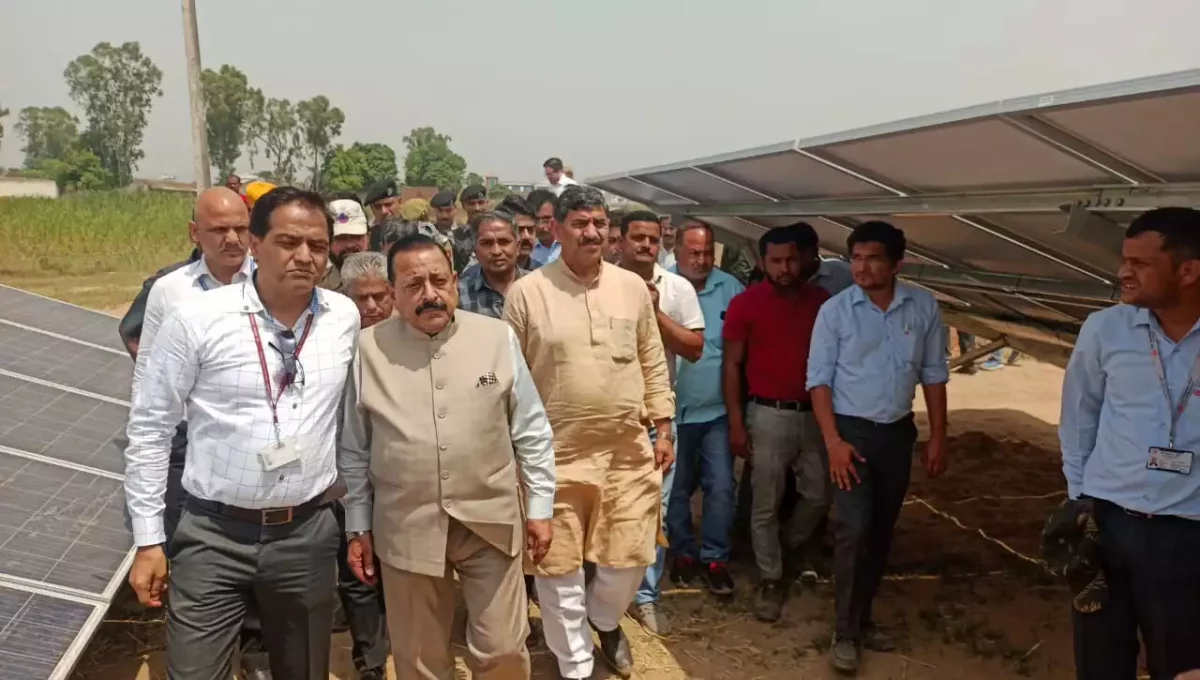 500 KW solar plant set up in record time of 20 days at Palli in J&K