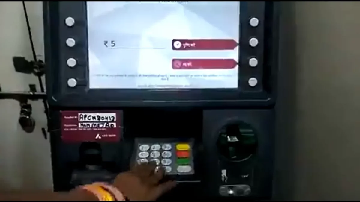 Viral video:  An ATM in Nagpur that gives you 5 times the money you want to withdraw!