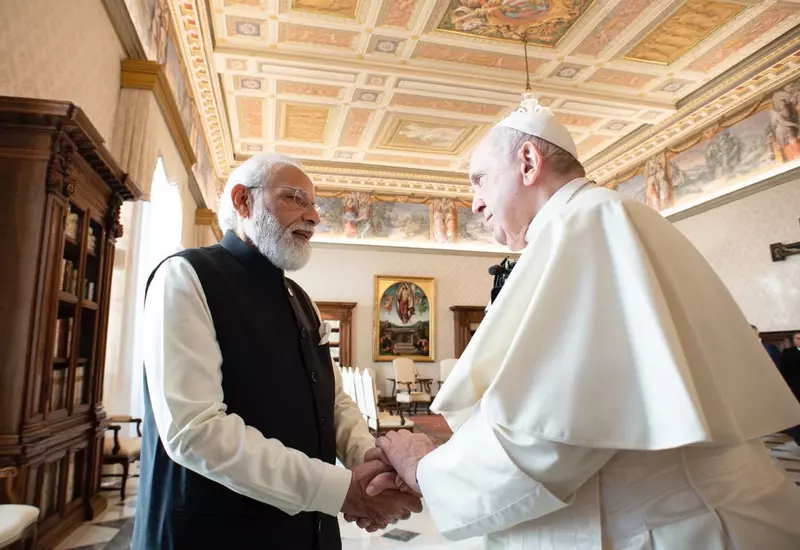 PM Modi invites Pope Francis to visit India in one-on-one meeting at Vatican City