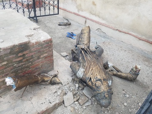 Emboldened by the Talibanisation of Afghanistan, Pak radicals destroy Maharaja Ranjit Singh’s statue in Lahore