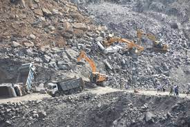 Six workers trapped as huge rock crashes into quarry in Tamil Nadu’s Tirunelveli district