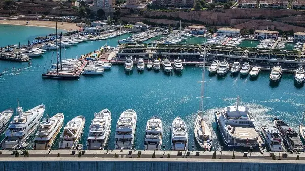 Ukrainian man sinks luxurious 7-million-dollar yacht of Russian arms dealer in Spain