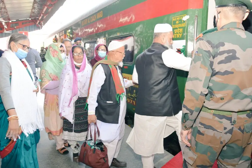 Bangladesh’s freedom fighters board special train to visit Taj Mahal, Ajmer Sharif