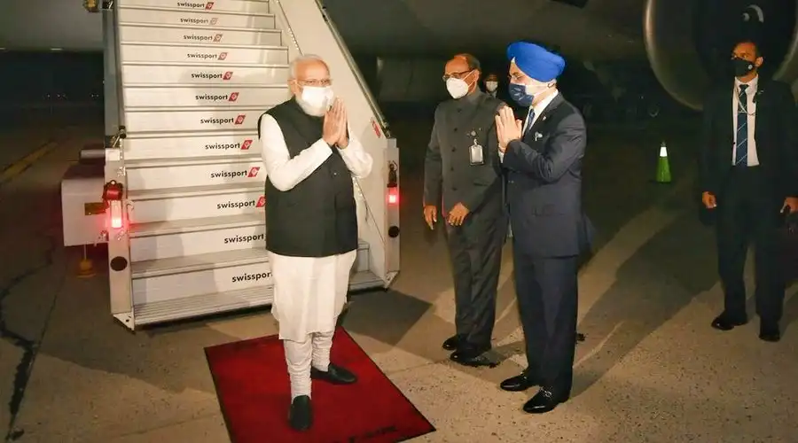 Why does PM Modi prefer night travel for foreign tours?