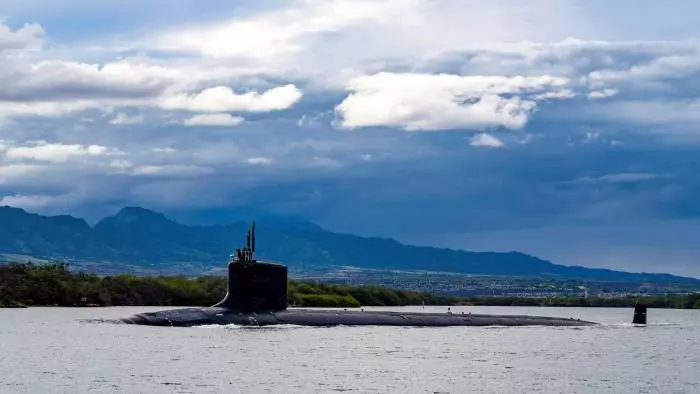 US Navy engineer, wife arrested for selling nuclear submarine secrets