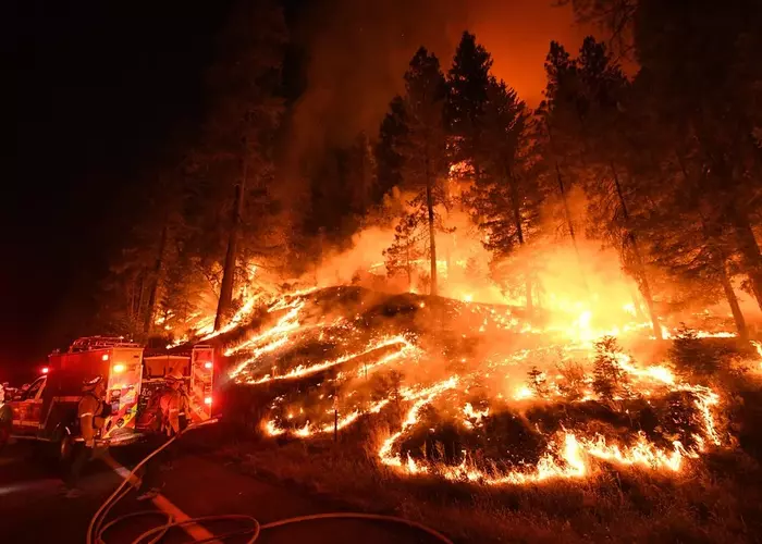 More than 6,000 people evacuated as wildfire blazes through California