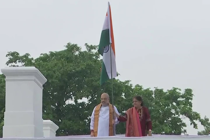 Har Ghar Tiranga: Amit Shah hoists national flag at his residence