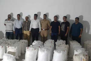 Mumbai police seizes Rs 1,026 crore worth narcotics drug consignment in Gujarat
