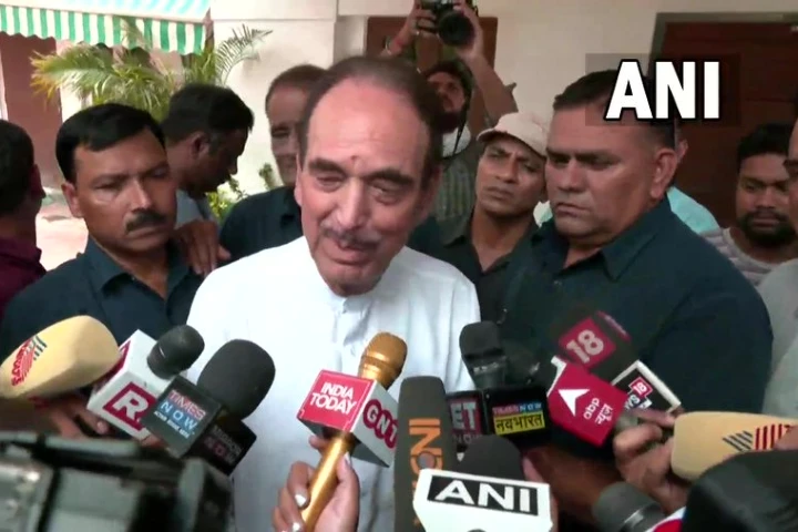 Exodus gathers steam after 64 Congress leaders resign and join Ghulam Nabi Azad