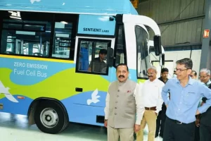First India-made hydrogen fuel cell bus launched to start fight against climate change