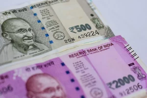 Rs 55 crore in black cash seized in tax raid on stock market investor in Mumbai