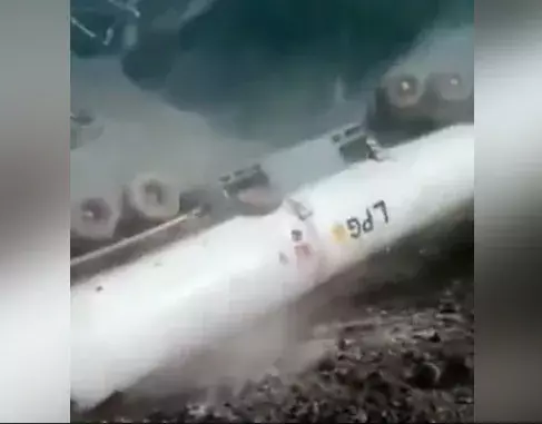 Caught on Camera: Huge LPG tanker goes tumbling down from narrow mountain road